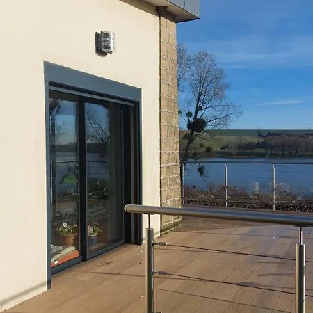 Maison Caroline Bairon *